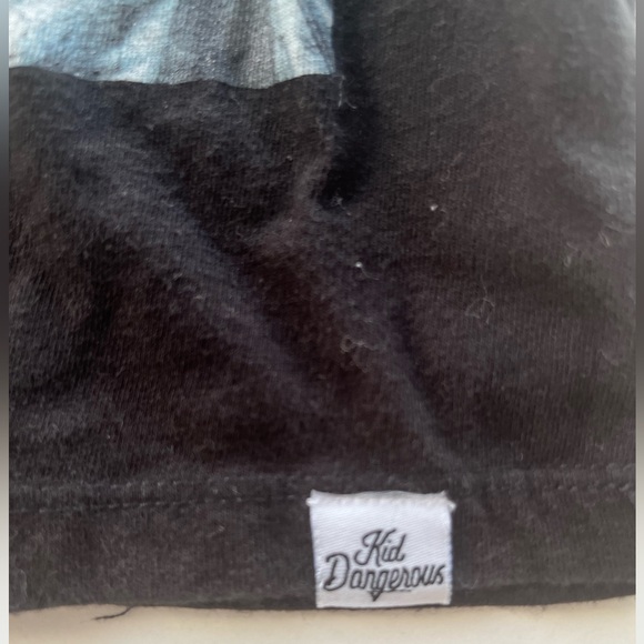 Statue of Liberty with a Mask T-Shirt - Size 3 - Picture 2 of 2